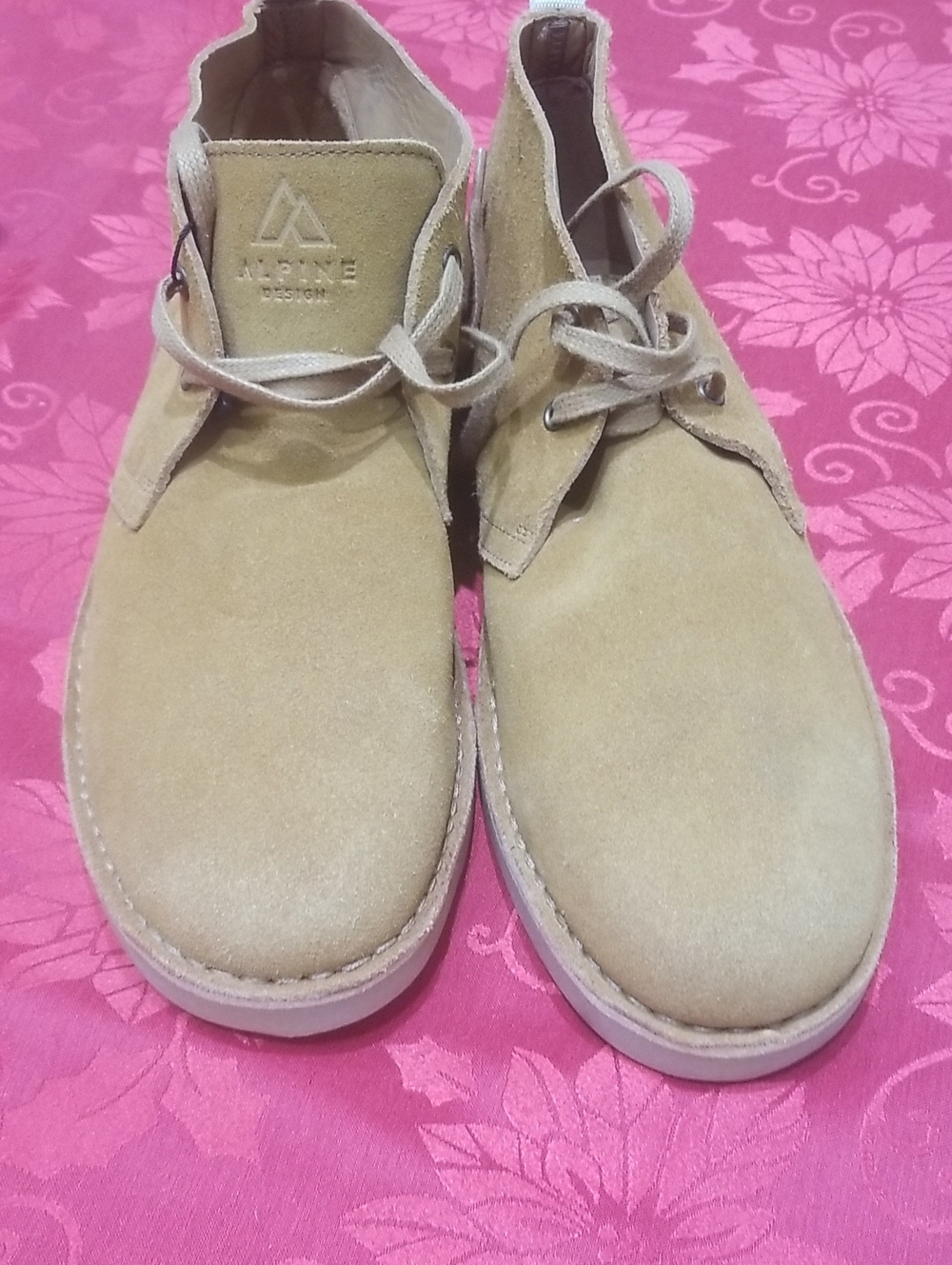 Alpine Design Men’s Light Brown Suede Chukka Boots